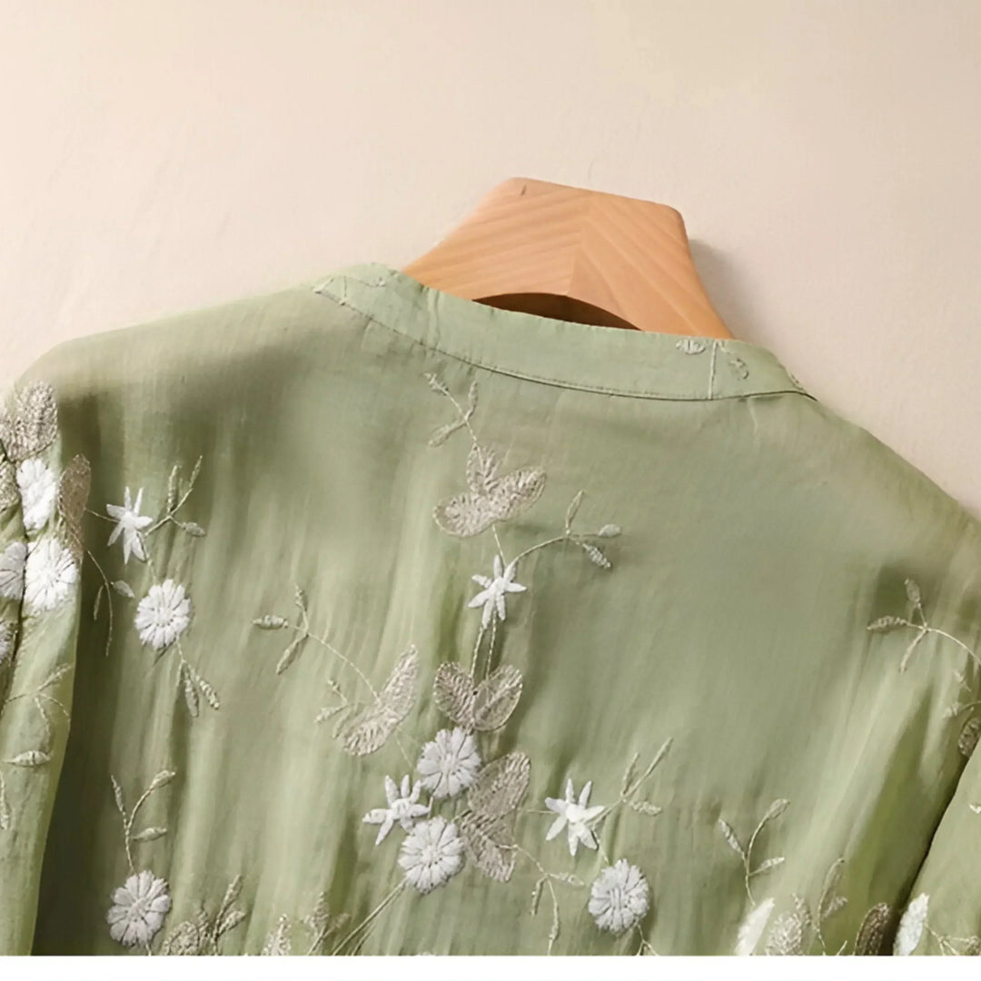 Lily - Floral Button Blouse