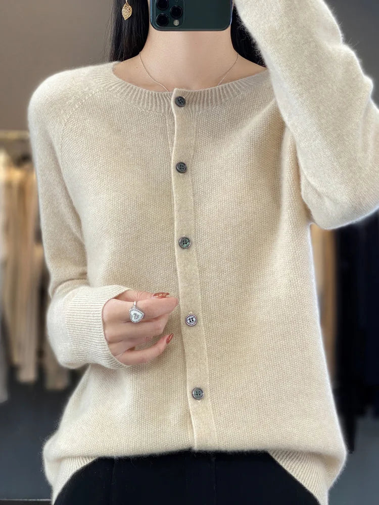 Avelina | Buttoned Cardigan