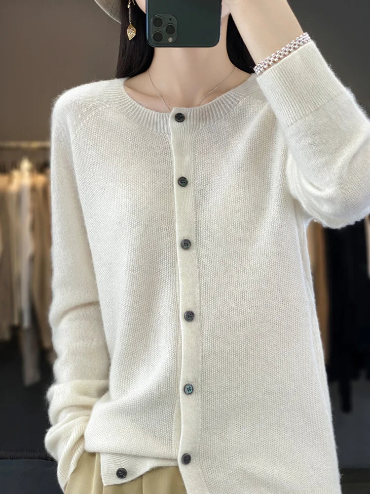 Avelina | Buttoned Cardigan