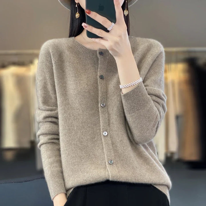 Avelina | Buttoned Cardigan